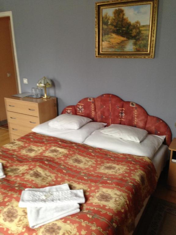Hotel Arany Trofea Eger Exteriör bild