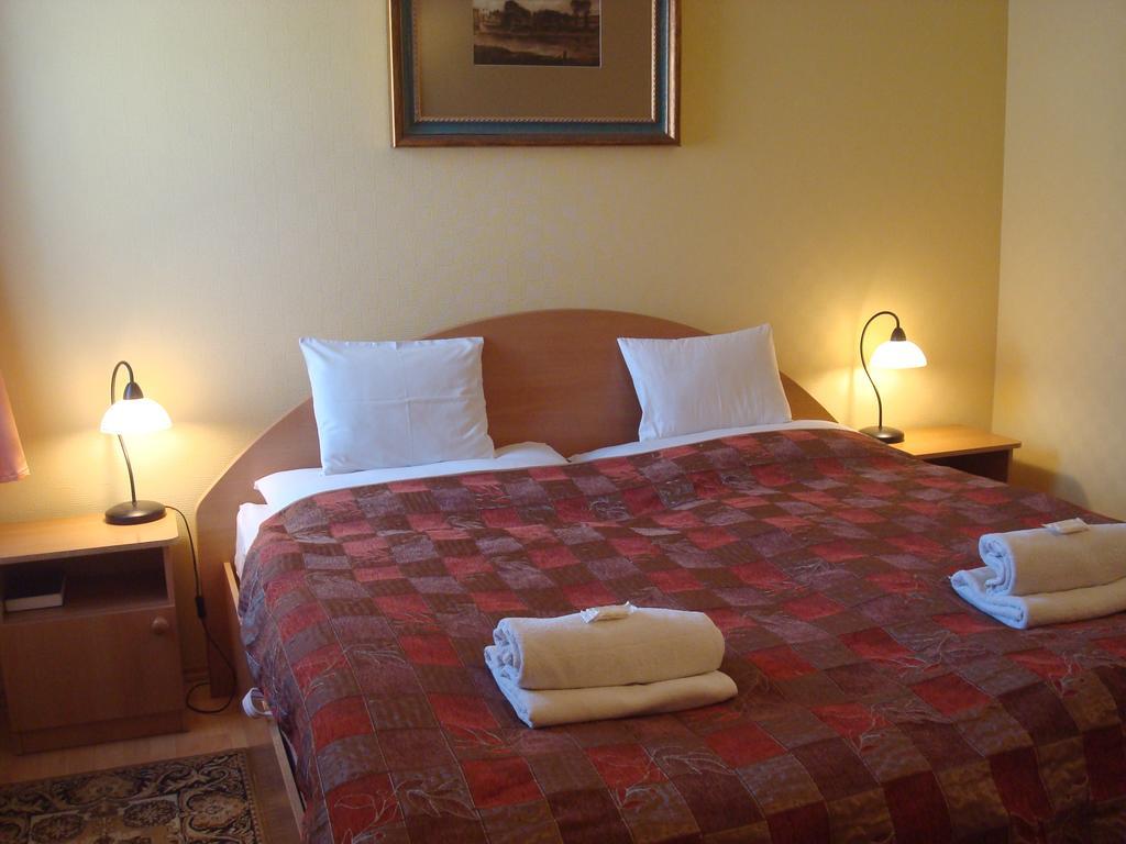 Hotel Arany Trofea Eger Exteriör bild