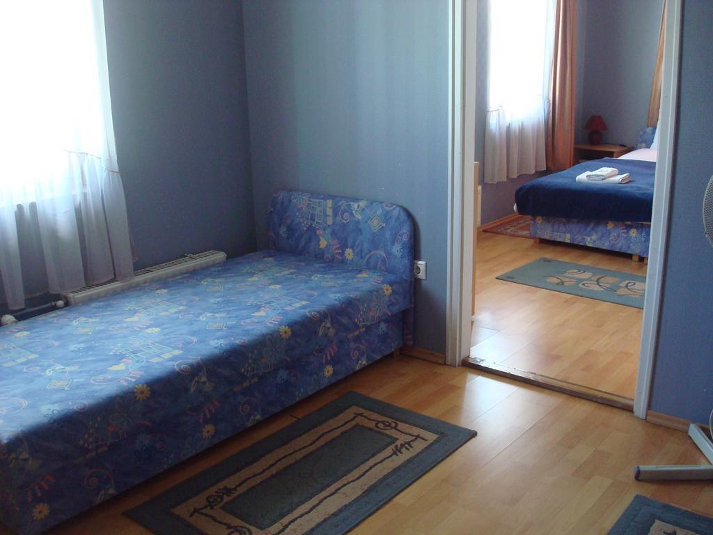 Hotel Arany Trofea Eger Rum bild